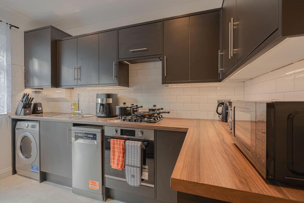 Ferienwohnung Putney Haven 3Bd 2 Bath Sleeps 8 London Exterior foto