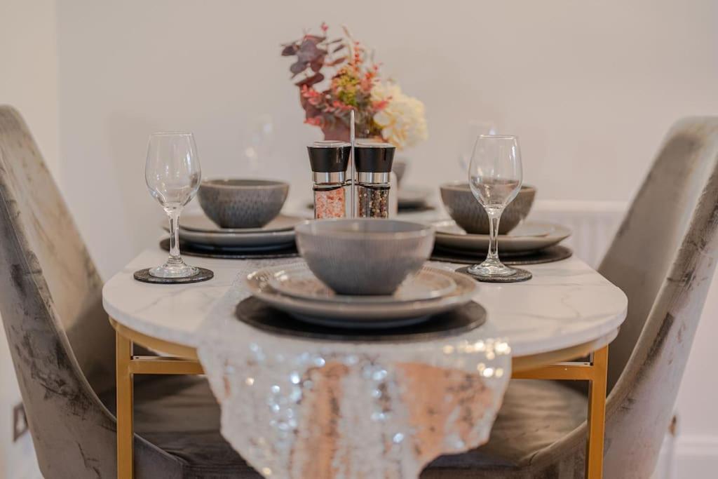 Ferienwohnung Putney Haven 3Bd 2 Bath Sleeps 8 London Exterior foto