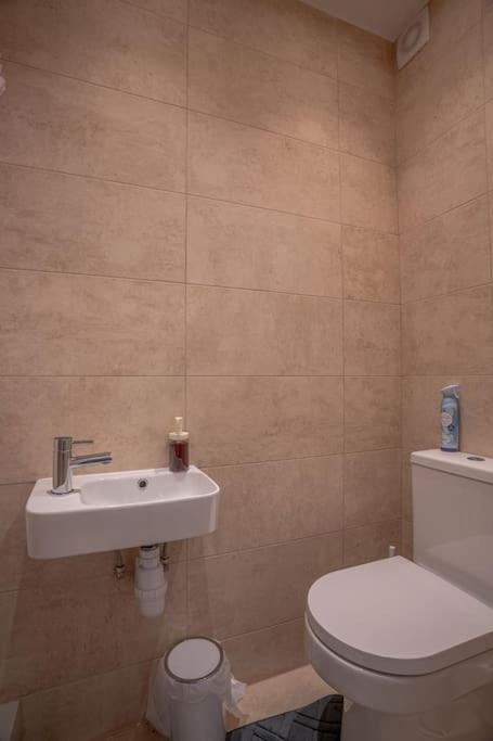 Ferienwohnung Putney Haven 3Bd 2 Bath Sleeps 8 London Exterior foto