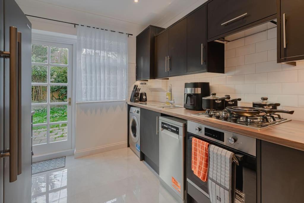 Ferienwohnung Putney Haven 3Bd 2 Bath Sleeps 8 London Exterior foto
