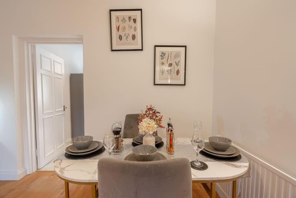 Ferienwohnung Putney Haven 3Bd 2 Bath Sleeps 8 London Exterior foto