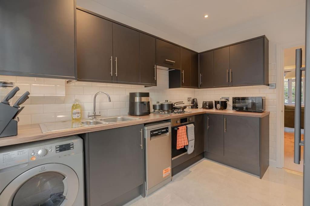 Ferienwohnung Putney Haven 3Bd 2 Bath Sleeps 8 London Exterior foto